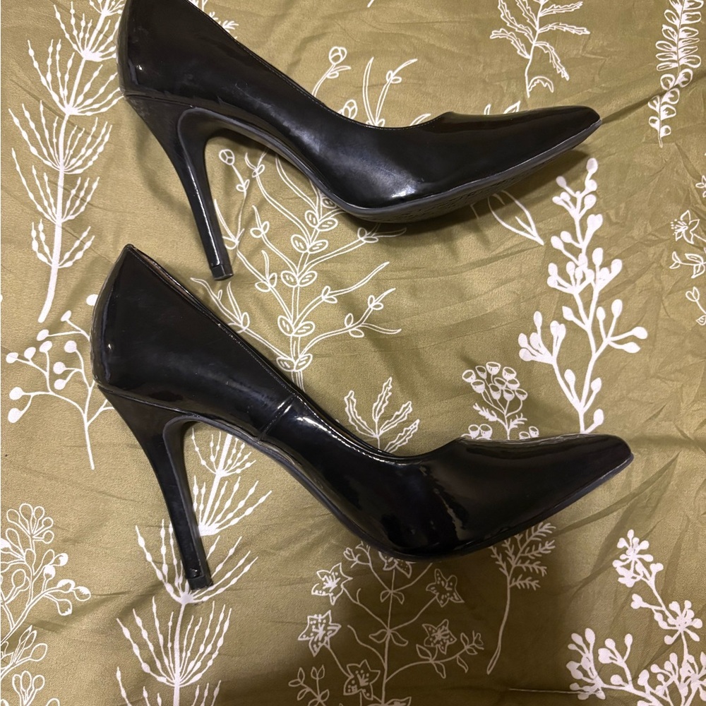 Elegant Black Stiletto Heels
